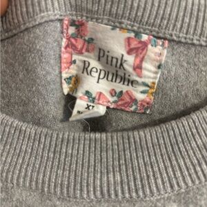 Pink Republic Heather Gray Women's Crew Neck Sweater